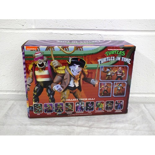 25 - NECA TEENAGE MUTANT NINJA TURTLES IN TIME 2-PACK 7