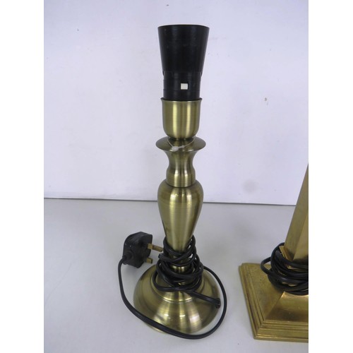 134 - 2 x BRASS TABLE LAMPS BOTH WORKING