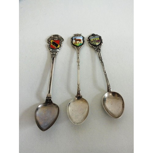 87 - 9 x CONTINTENTAL SILVER SPOONS