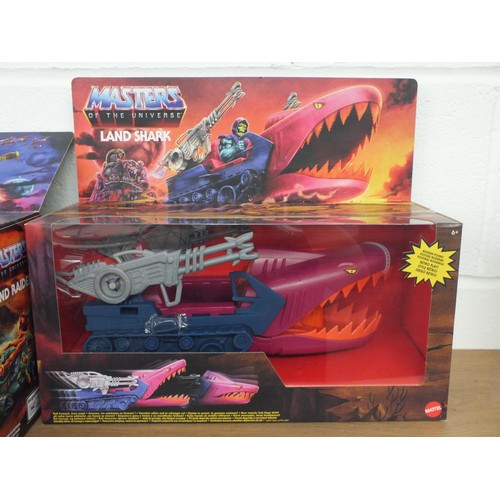 40 - 2x MASTERS OF THE UNIVERSE ACTION FIGURES TO INCLUDE LAND SHARK AND WIND RAIDER