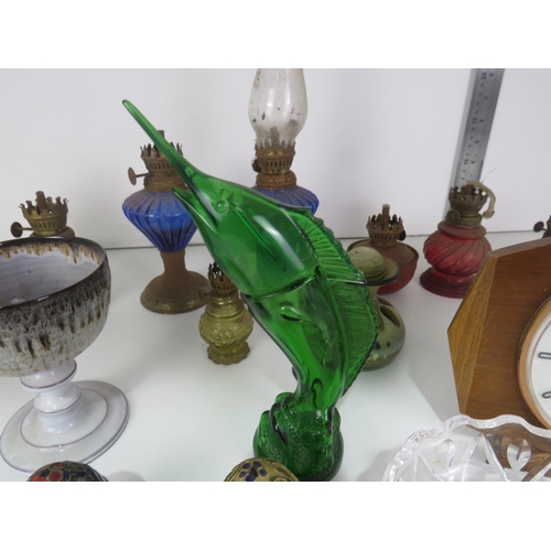 287 - MISCELLANEOUS ITEMS INCLUDES OIL LAMPS, METAMIC CLOCK, CHINESE CLOISONNE EGGS ETC