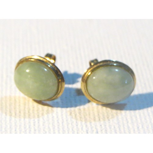 238 - 9ct GOLD JADE STUD EARRINGS 1.5g