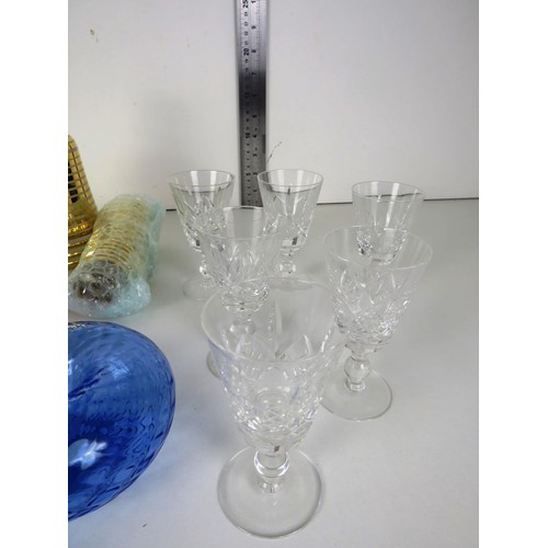 278 - MID CENTURY GLASS DECANTER AND MATCHING GLASSES, 5 x COLOURED TWIST STEM GLASSES, PAPERWEIGHT etc