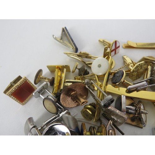 266 - SELECTION OF CUFFLINKS AND TIE CLIPS