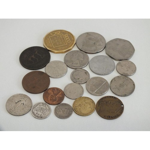 291 - JOBLOT OF ALL WORLD COINS INCLUDING 1933 SOUTH AFRICAN 3D, 1911 ONE DIME AND 1918 1 FRANC