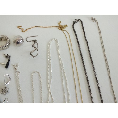 273 - SILVER JEWELLERY INCLUDING LINKS OF LONDON RING, NECKLACES, EARRINGS ETC- APPROXIMATELY 48g