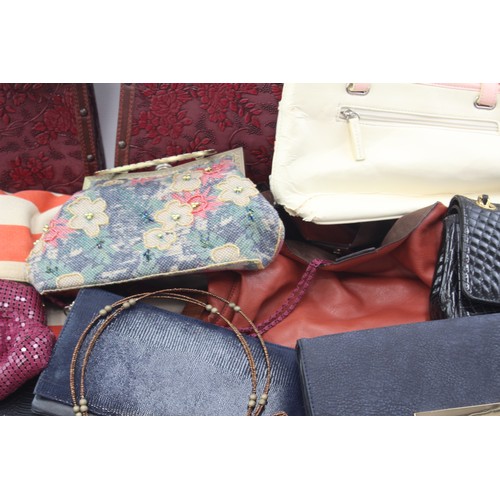 405 - 14 x Assorted Ladies Handbags & Purses Inc Faux Snake Skin, Wicker, Beaded etc