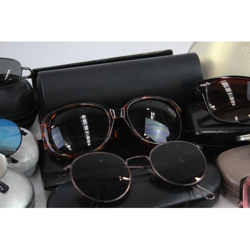 415 - Joblot of Sunglasses