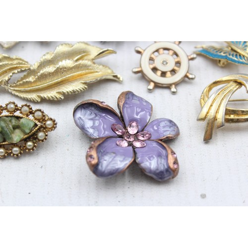 416 - 25 X Assorted Vintage And Retro Brooches (302g)