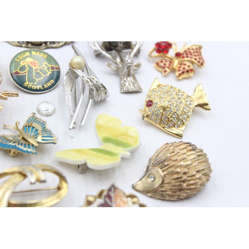 416 - 25 X Assorted Vintage And Retro Brooches (302g)