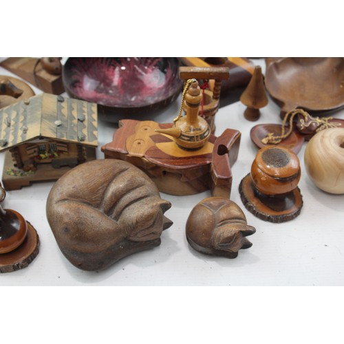 441 - Job Lot Wooden Ornaments Inc Carved, Religious, Animals, Music Box, Etc