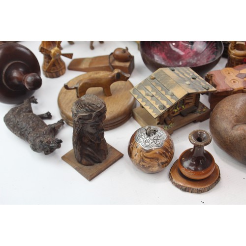 441 - Job Lot Wooden Ornaments Inc Carved, Religious, Animals, Music Box, Etc