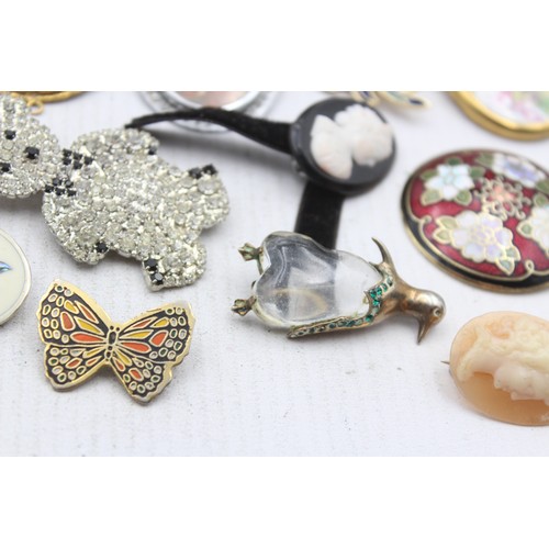 456 - 25 X Assorted Vintage And Retro Brooches (306g)