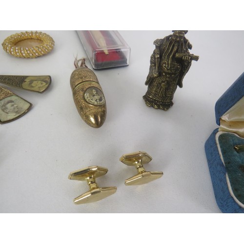 271 - JOB LOT OF MIXED ITEMS INCLUDING COLLECTABLES, JEWELLERY BOXES etc