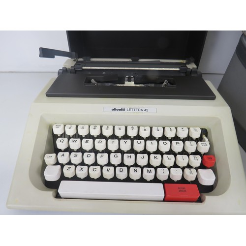 274 - 2 x VINTAGE TYPEWRITERS