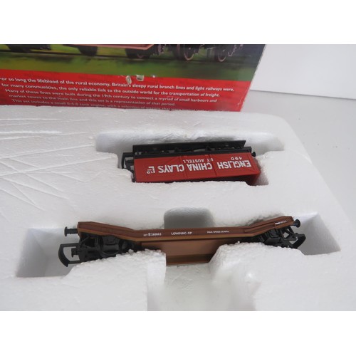 275 - HORNBY WESTERN FREIGHT HAULER TRAIN SET