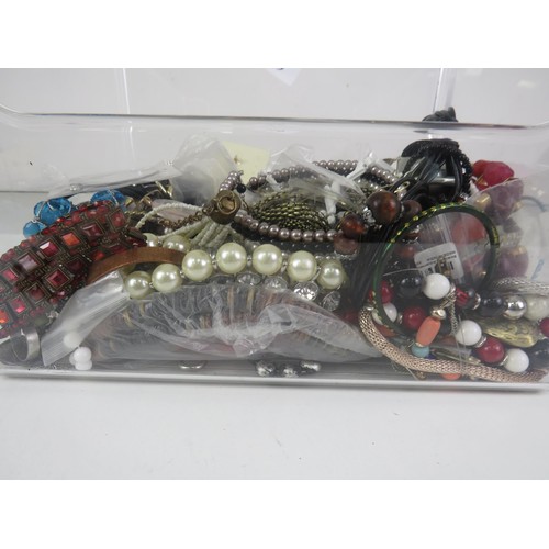 229 - TUB FULL OF COSTUME JEWELLERY INCLUDES NECKLACES, EARRINGS, BROOCHES etc