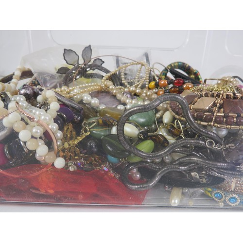 230 - TUB FULL OF COSTUME JEWELLERY INCLUDES NECKLACES, EARRINGS, BROOCHES etc