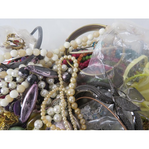 230 - TUB FULL OF COSTUME JEWELLERY INCLUDES NECKLACES, EARRINGS, BROOCHES etc