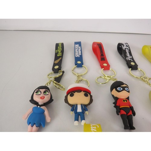 259 - 16 x NOVELTY KEYRINGS INCLUDES TROLLS, MY LITTLE PONY, ADDAMS FAMILY, STRANGER THINGS