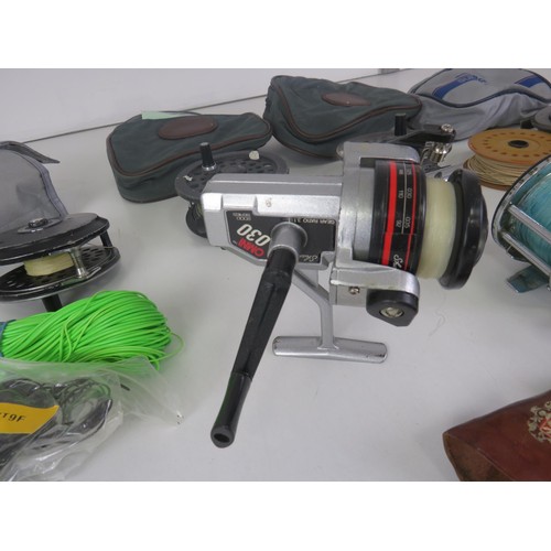 288A - FISHING REELS, SPOOLS AND FISHERMAN KNIFE