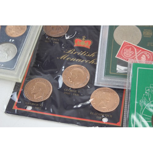 611 - COMMEMORATIVE COIN SETS 14 Crown Collection 1967 Year Type Scout Jubilee Decimal