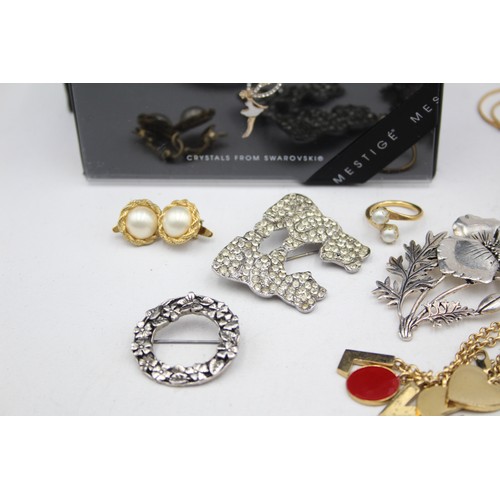 610 - 10 X Assorted Branded Jewellery Pieces Including Swarovski And Trifari (248g)