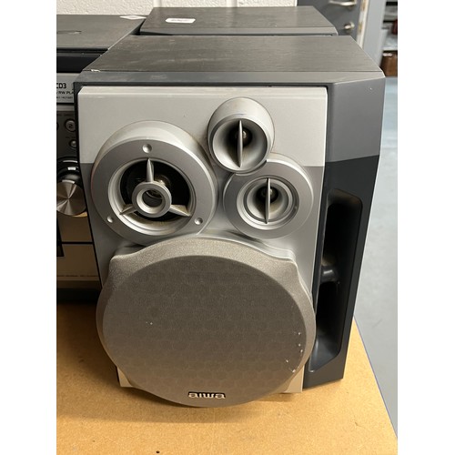 337 - ELECTRIC HI-FI AND SPEAKERS