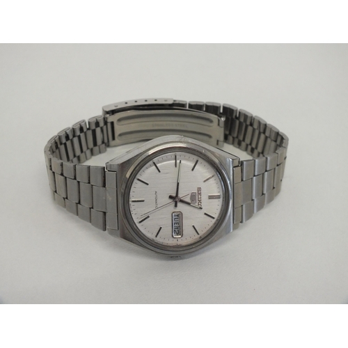 28 - SEIKO AUTOMATIC WATCH IN WORKING ORDER