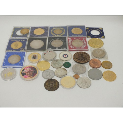 39 - JOBLOT OF MIXED COMMEMORATIVE COINS INCLUDING SOME CASED