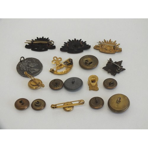 36 - COLLECTION OF ANTIQUE MILITARY BADGES & BUTTONS