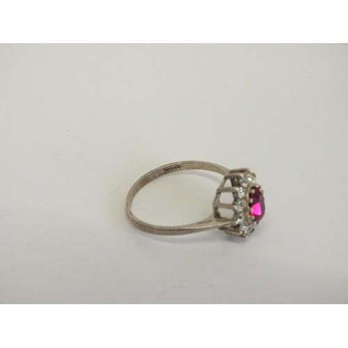 42 - 925 SILVER PINK & WHITE STONE CLUSTER RING SIZE Q