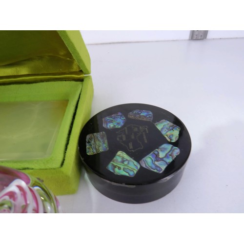 203 - PAPERWEIGHTS, BOXED AGATE ASTRAY & COASTER, ABALONE PAPERWEIGHT, KIANA STAG PAPERWEIGHT