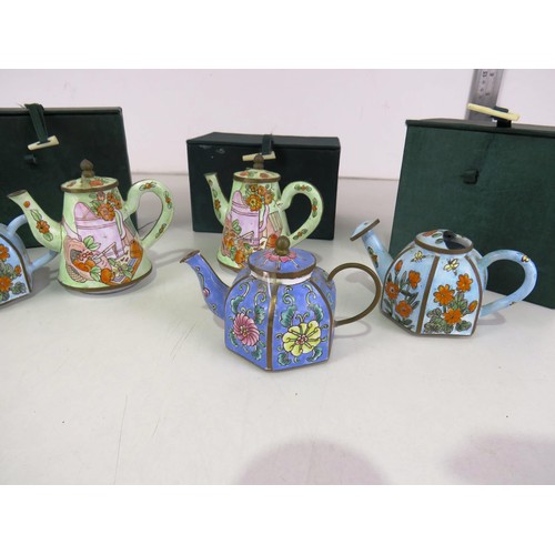 206 - 5 x ENAMEL MINIATURE COLLECTION WATERING CANS & KETTLE
