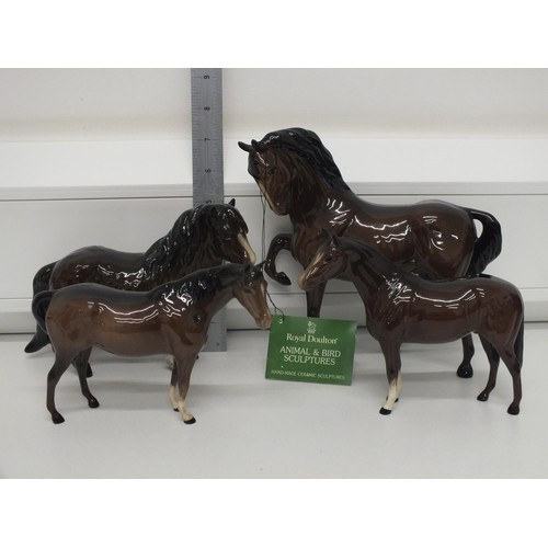 174 - 4 x ROYAL DOULTON BROWN HORSES