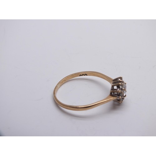 181 - 9ct GOLD RING WITH HEART SHAPED CZ STONE SIZE U
Weight 1.9g