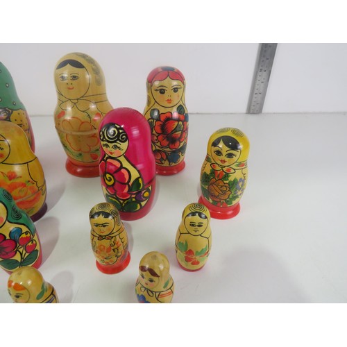 114 - COLLECTION OF MATRYOSHKA NESTING DOLLS