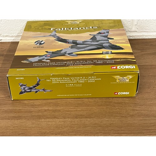 43 - CORGI MODEL PLANE- HANDLEY PAGE VICTOR K.2-XL511-  MODEL NUMBER AA31603