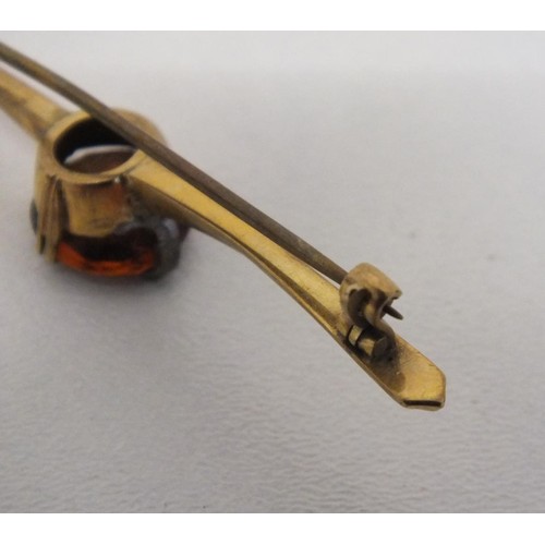 61 - VICTORIAN 9ct GOLD AMBER TIE BAR PIN BROOCH PIN 2.7g