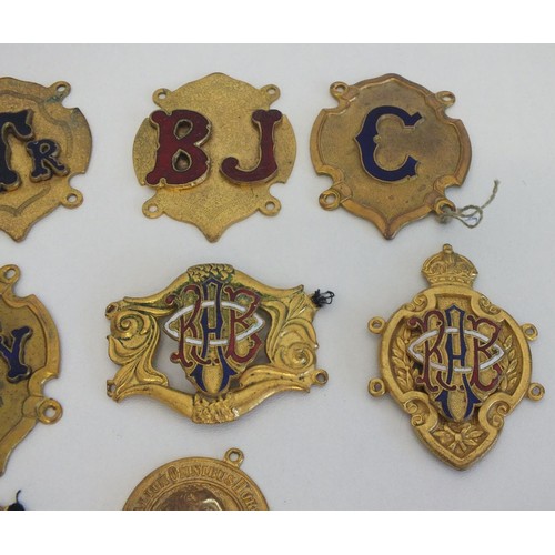 99A - COLLECTION OF MASONIC REGALIA MEDALLIONS