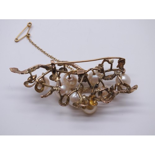 61F - 14ct GOLD PEARL BROOCH 14.3g
6cms x 3cms