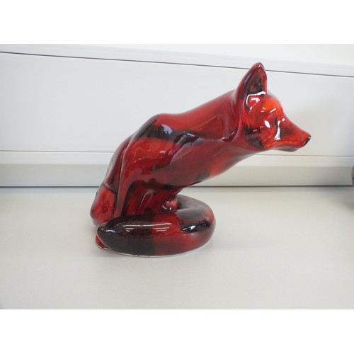 157 - ANITA HARRIS SITTING FOX - SIGNED IN GOLD