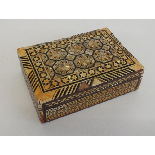 118 - MOTHER OF PEARL INLAY TRINKET BOX