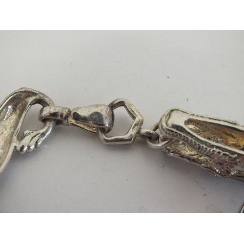 94 - 925 CHINESE SILVER DRAGON BRACELET 46g