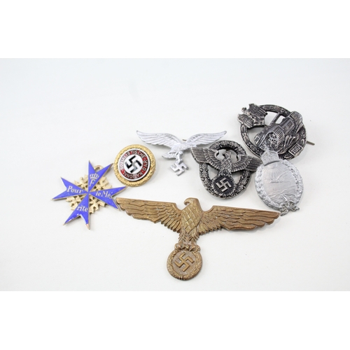 494 - German WW1-WW2 Medals/ Badges x 7 inc. Gold Party Badge