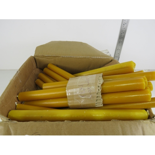 522 - BOX FULL OF BEESWAX COLOUR CANDLES - 12