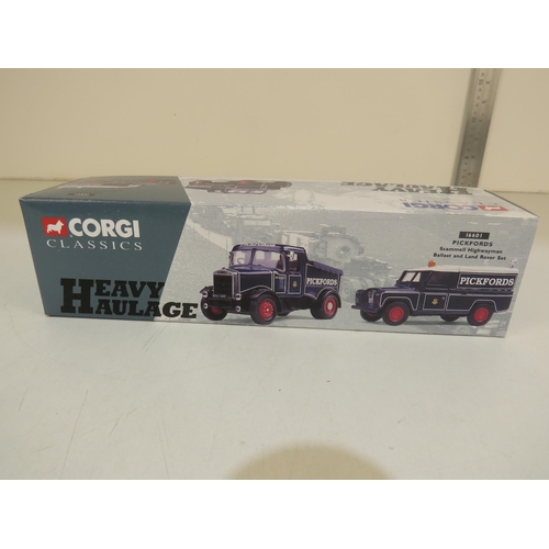 40 - CORGI 16601 SCAMMELL HIGHWAYMAN BALLAST AND LAND ROVER PICKFORDS HAULAGE