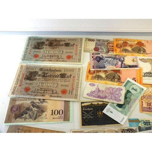 17 - 50 x WORLD BANKNOTES