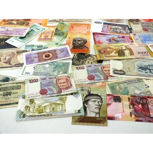 17 - 50 x WORLD BANKNOTES