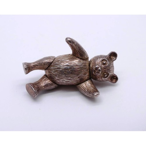 86 - VINTAGE SOLID SILVER ARTICULATED TEDDY BEAR BROOCH, 3.5cms